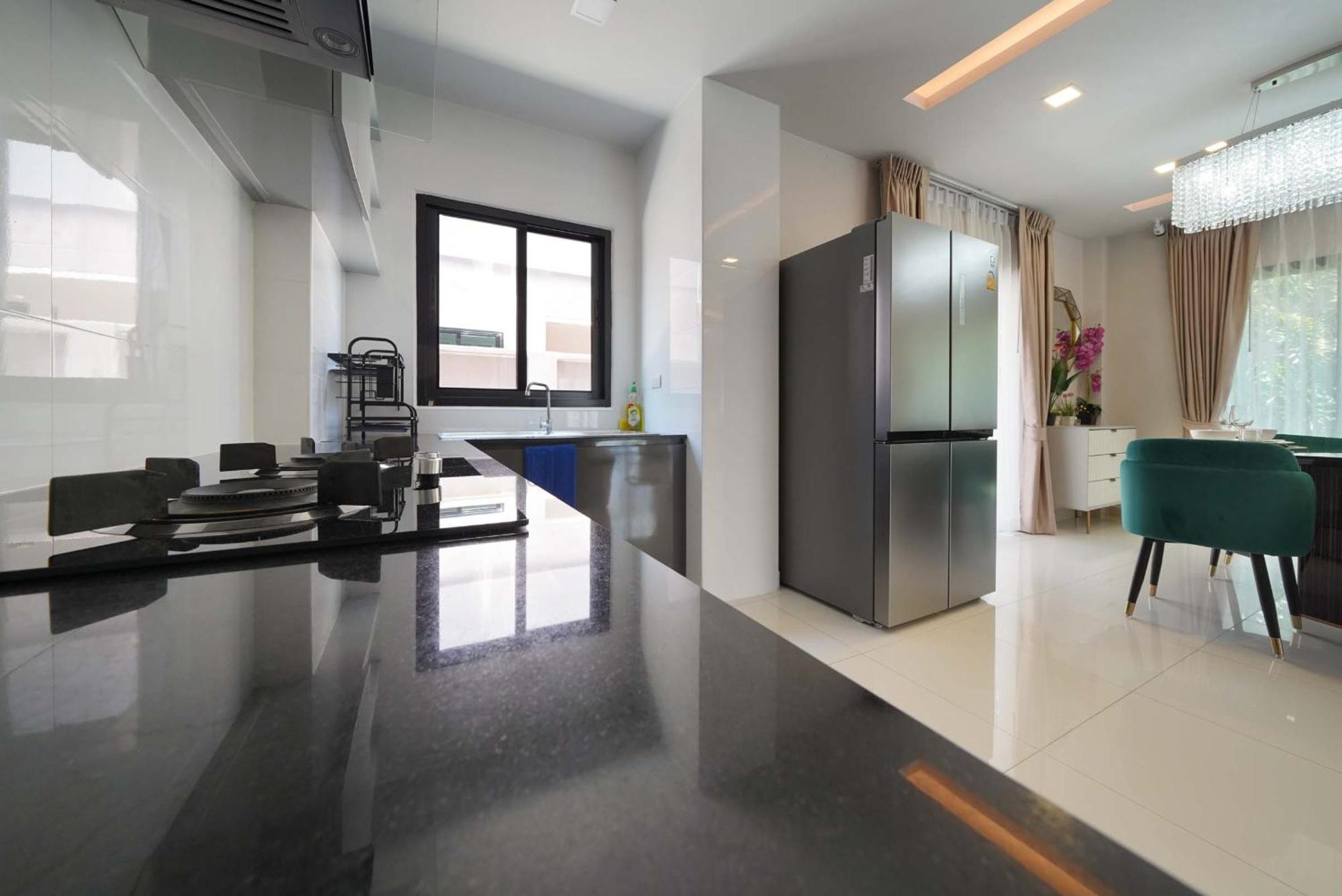 Southern Peak Pool Villa Huay Yai Pattaya Ban Huai Yai Exterior photo