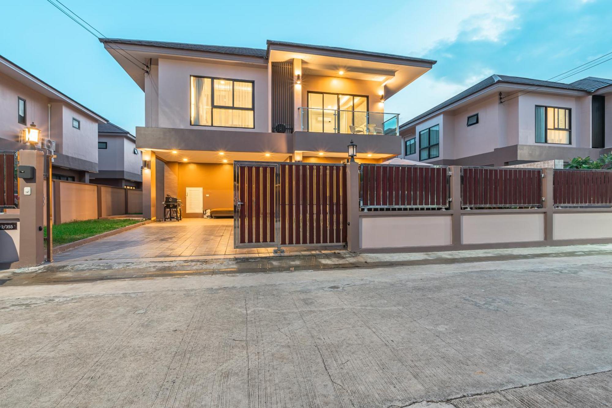 Southern Peak Pool Villa Huay Yai Pattaya Ban Huai Yai Exterior photo
